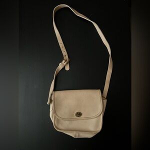 Small Cream 90's vintage cross body Coach Bag